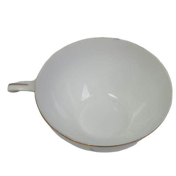 Vintage Golden Rose Flower Gold Rim Fine China Japan Teacup Saucer Set - Picture 3 of 7